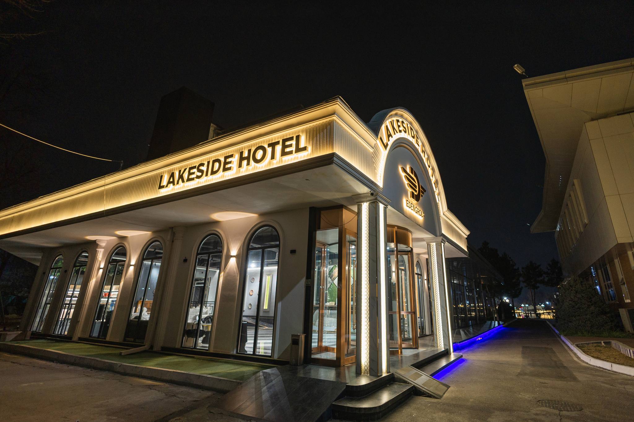Lakeside Hotel — Ташкент