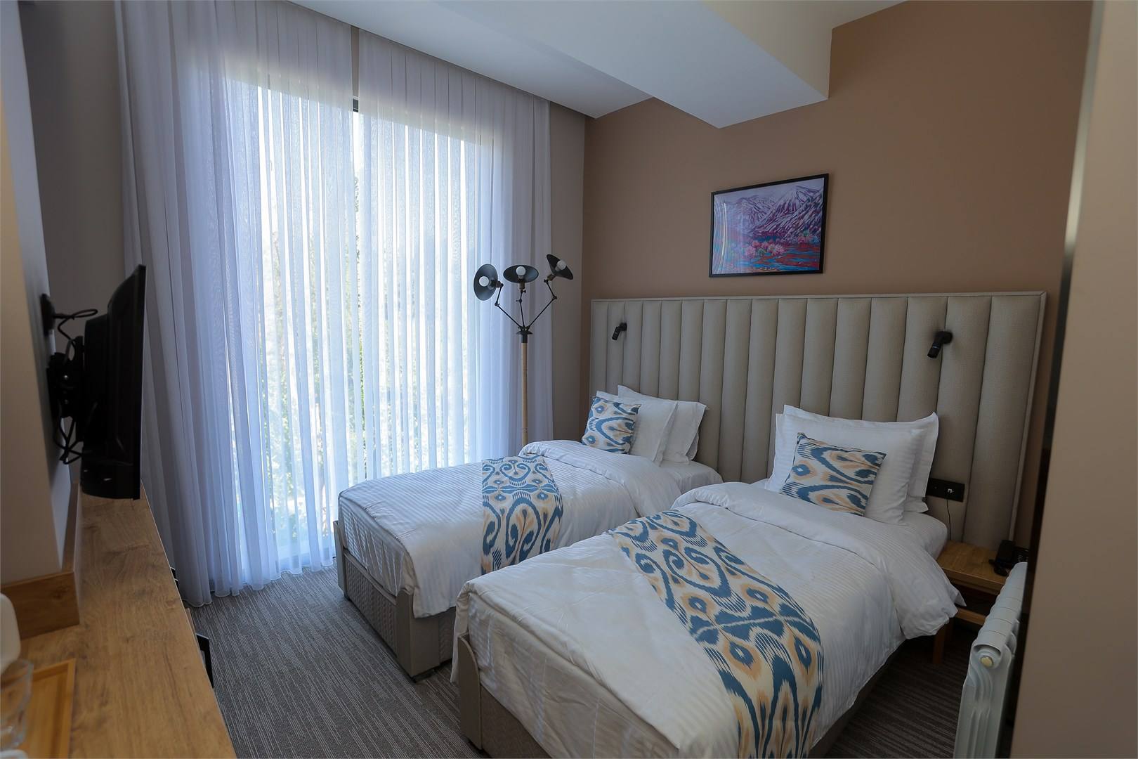River Inn Hotel — Ташкент
