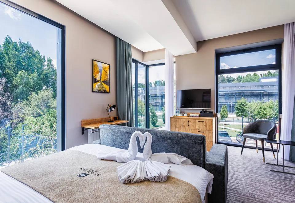 River Inn Hotel — Ташкент